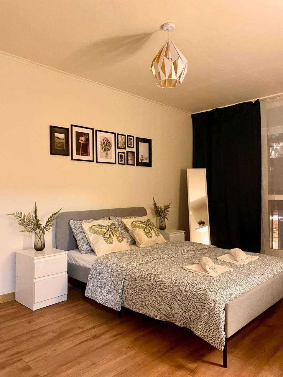 Halby Rooms Rondo Onz 华沙 外观 照片